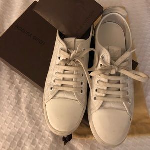 Authentic Louis Vuitton White Monogram Sneaker